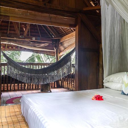 Mentawai Surf Camp Hotel Muarasiberut Kültér fotó